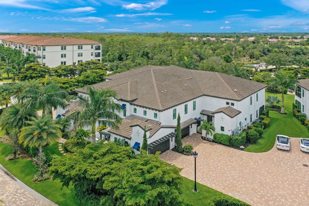 16394 Corsica Way #1-202, Naples, FL 34110