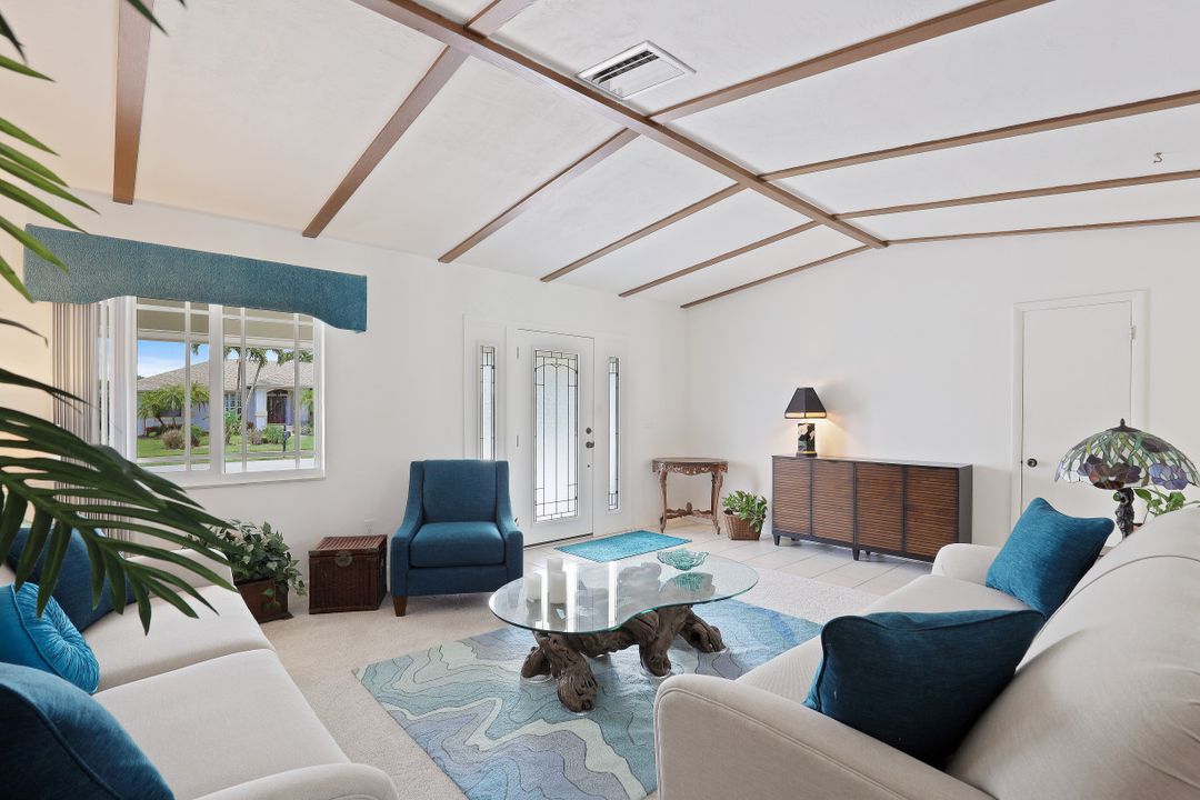 568 Nassau Rd, Marco Island, FL 34145