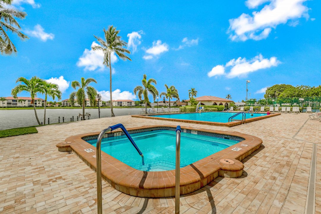 11640 Spinnaker Way, Fort Myers, FL 33908