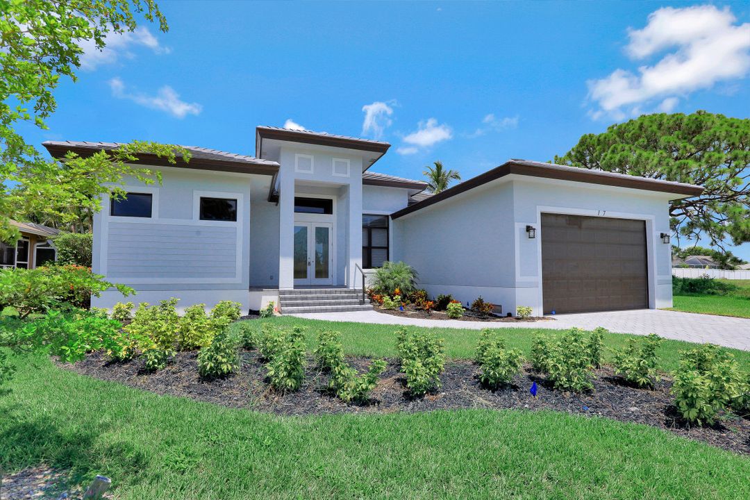 17 Tahiti Rd, Marco Island, FL 34145