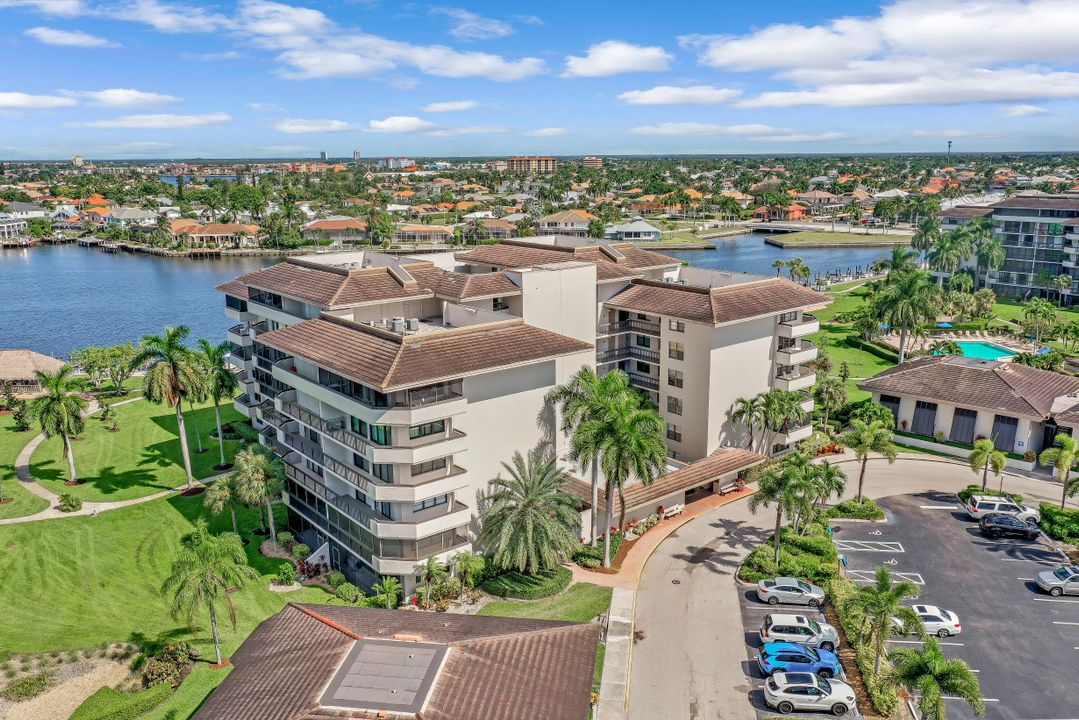 651 Seaview Ct #B-508, Marco Island, FL 34145