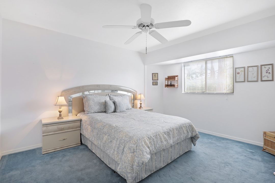 5208 SW 9th Pl, Cape Coral, FL 33914