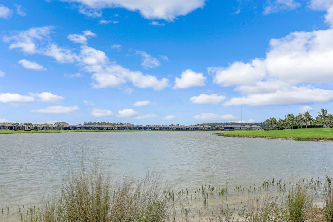 19877 Beechcrest Pl, Estero, FL 33928