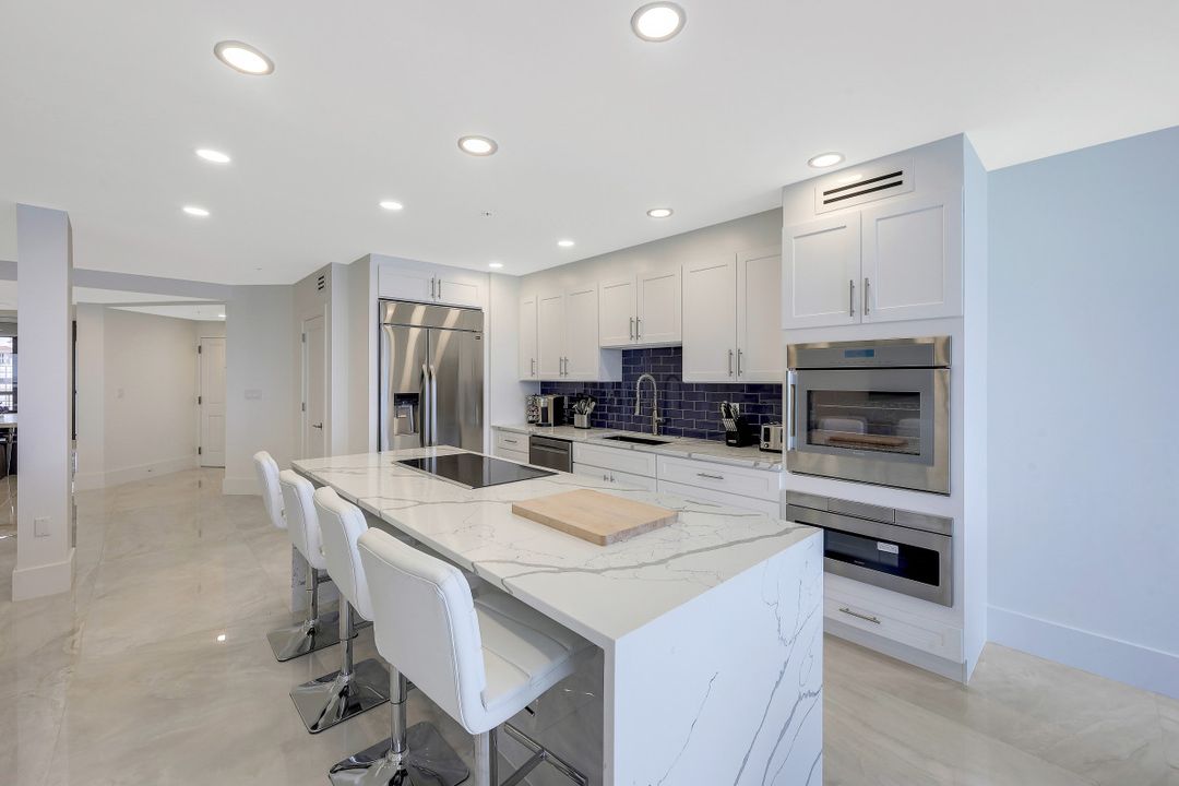 8171 Bay Colony Dr #1602, Naples, FL 34108