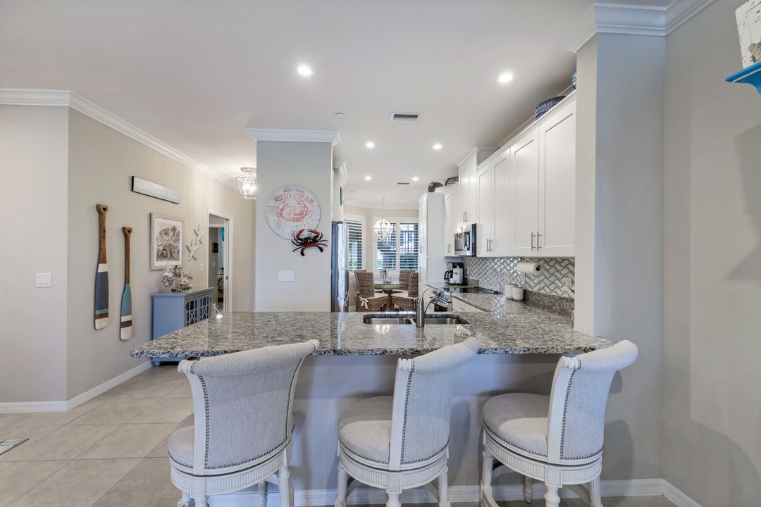 9393 Pocida Ct #102, Naples, FL 34119