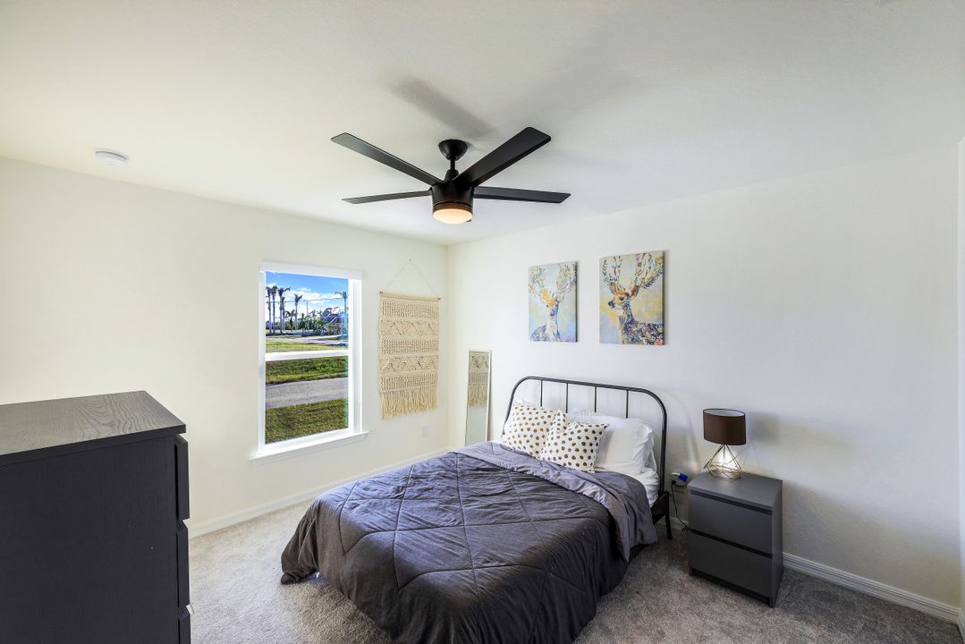 117 NW 27th Pl, Cape Coral, FL 33993