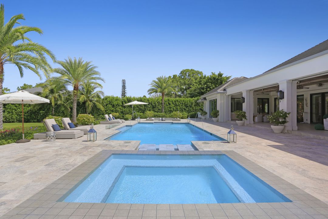 705 Myrtle Rd, Naples, FL 34108