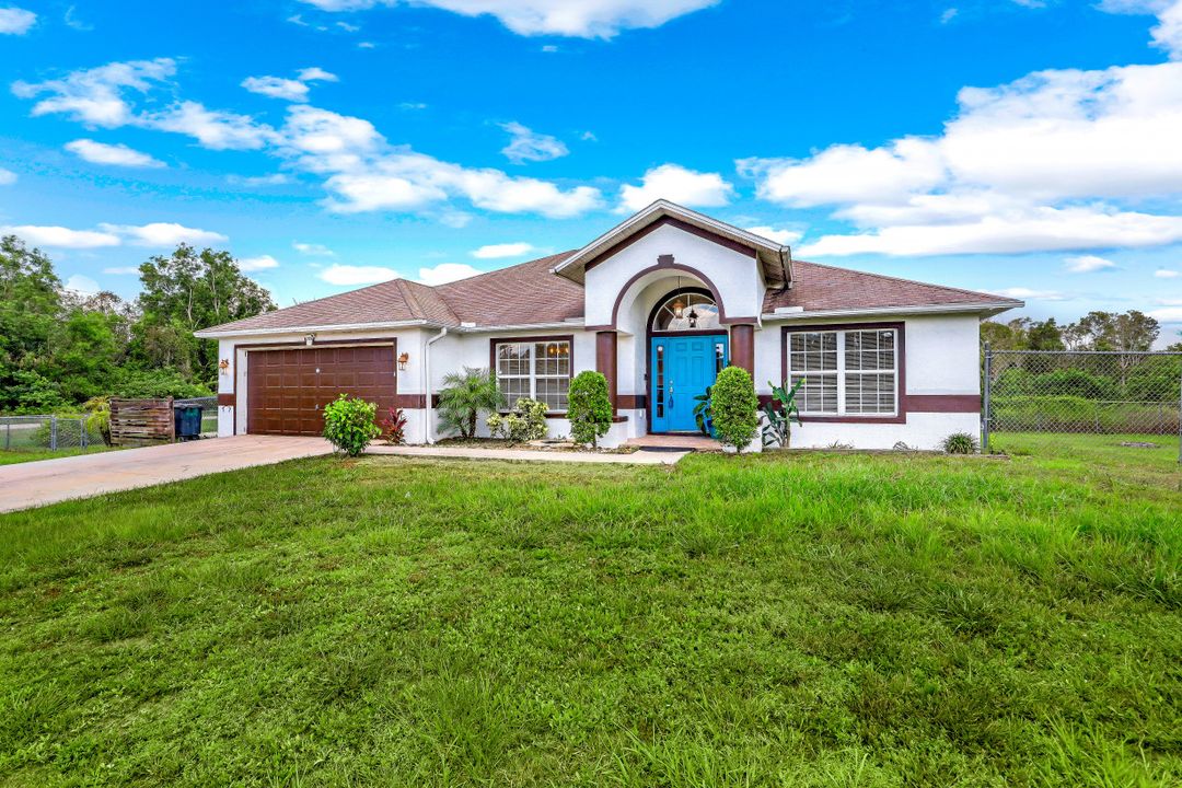 720 Kari Cir, Lehigh Acres, FL 33974