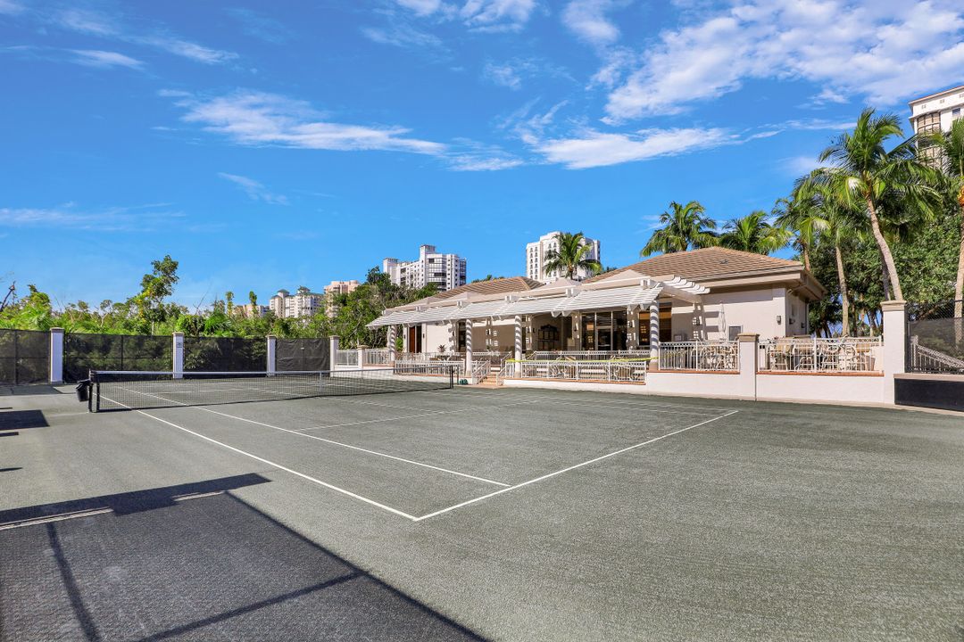 8665 Bay Colony Dr #702, Naples, FL 34108