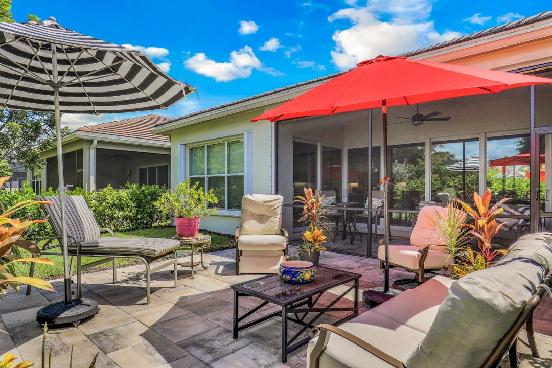 28438 Capraia Dr, Bonita Springs, FL 34135