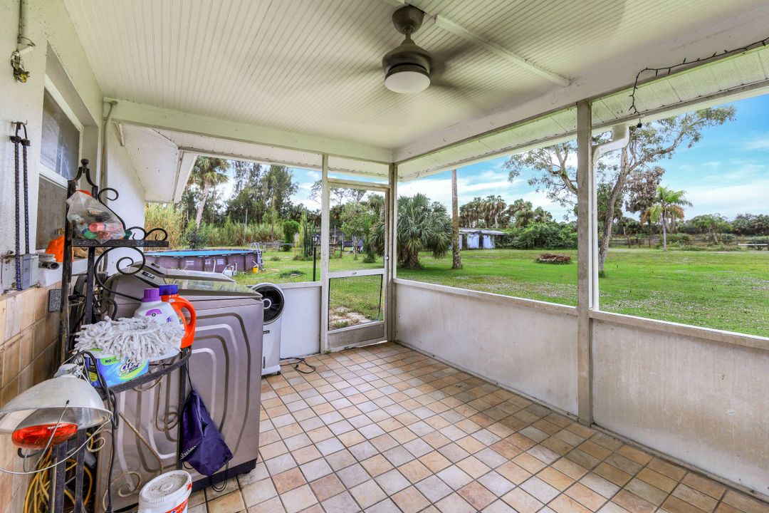 795 25th St SW, Naples, FL 34117