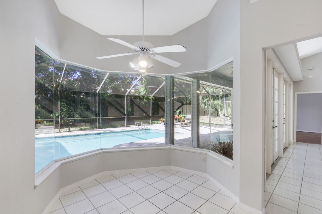 3781 Lakemont Dr, Bonita Springs, FL 34134