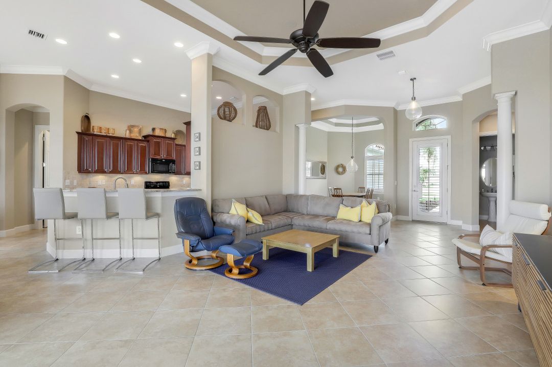 9424 Copper Rock Ct, Naples, FL 34120