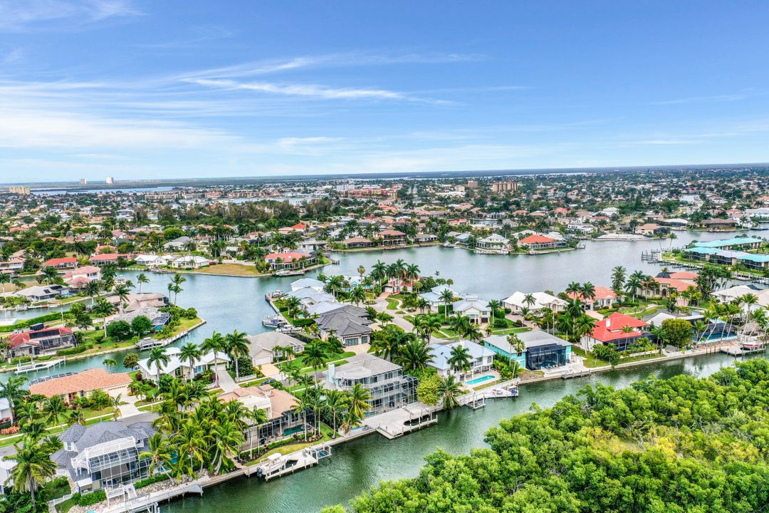 450 Spinnaker Dr, Marco Island, FL 34145