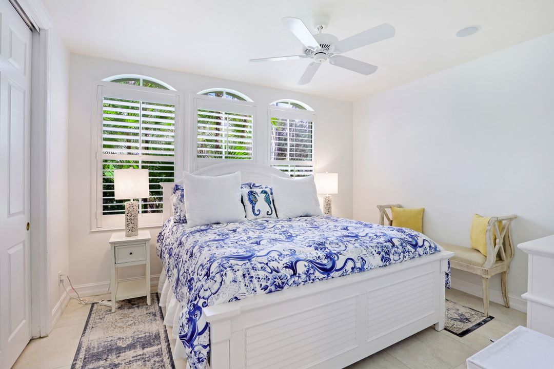 2625 Estrella Dr #101, Naples, FL 34109