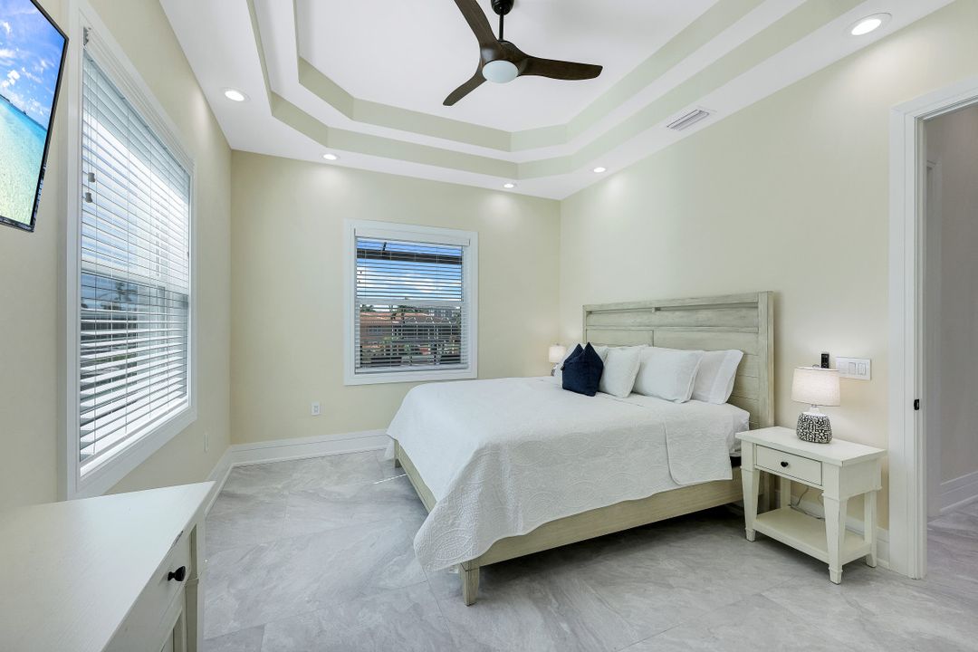 5332 Malibu Ct, Cape Coral, FL 33904