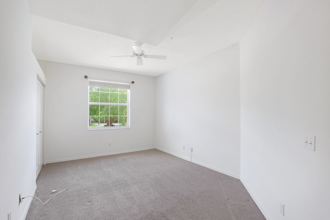 97 Silver Oaks Cir #2203, Naples, FL 34119