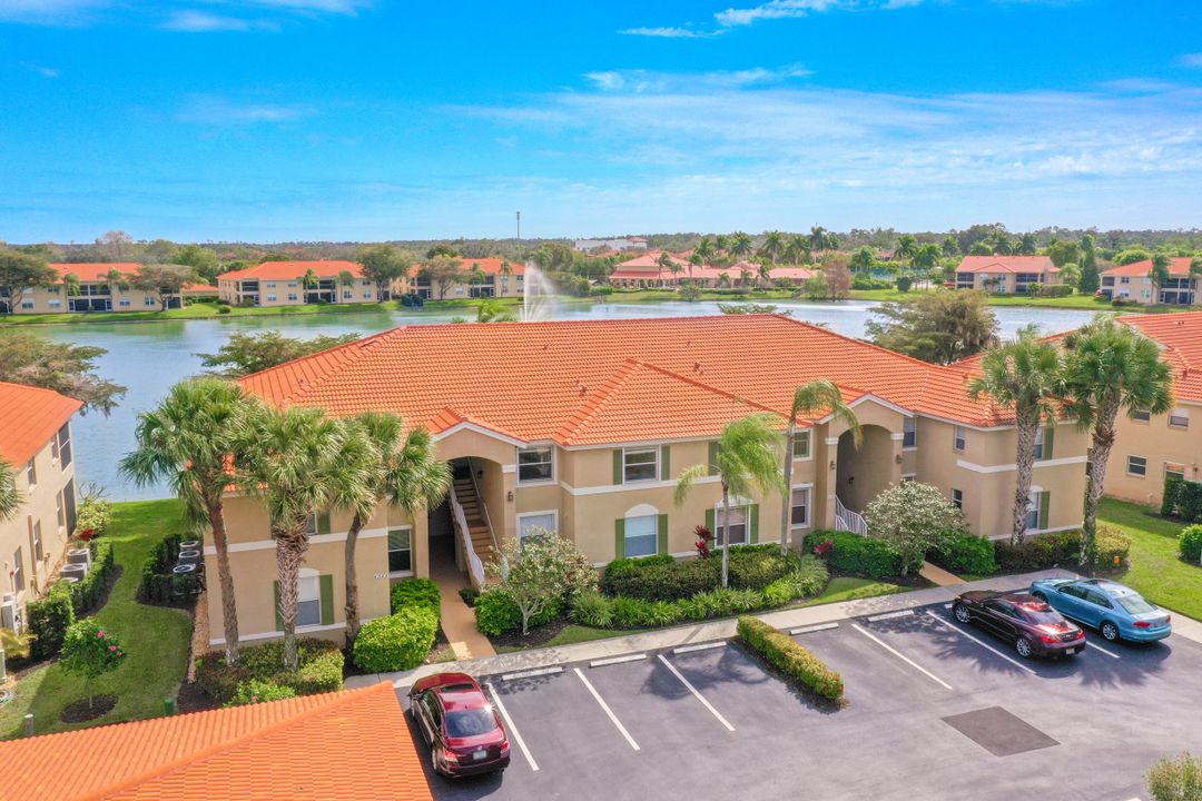 6528 Huntington Lakes Cir #203, Naples, FL 34119