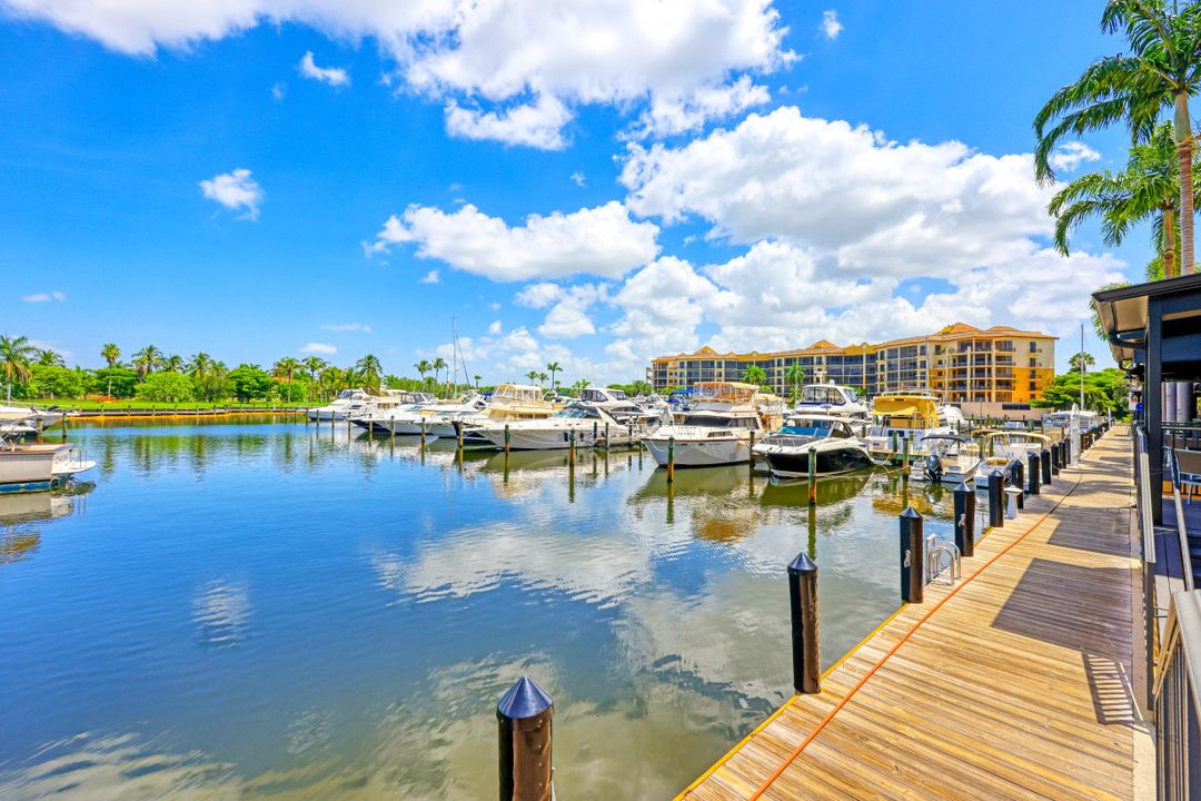 5781 Cape Harbour Dr #605, Cape Coral, FL 33914