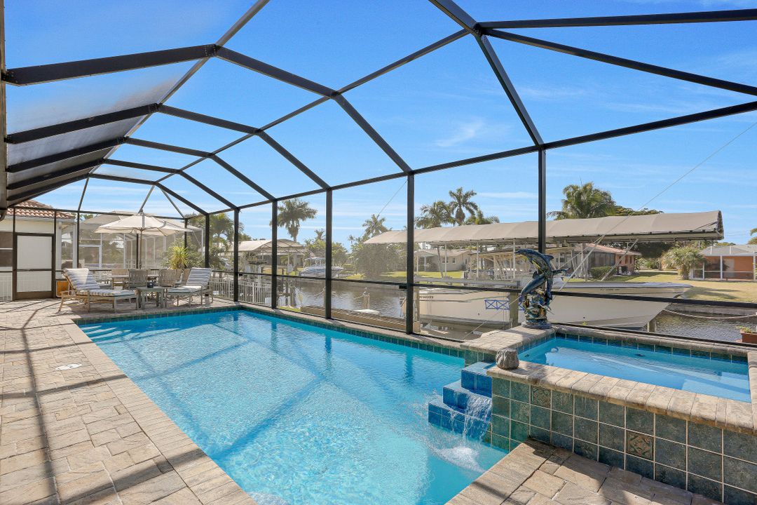 5314 Cortez Ct, Cape Coral, FL 33904