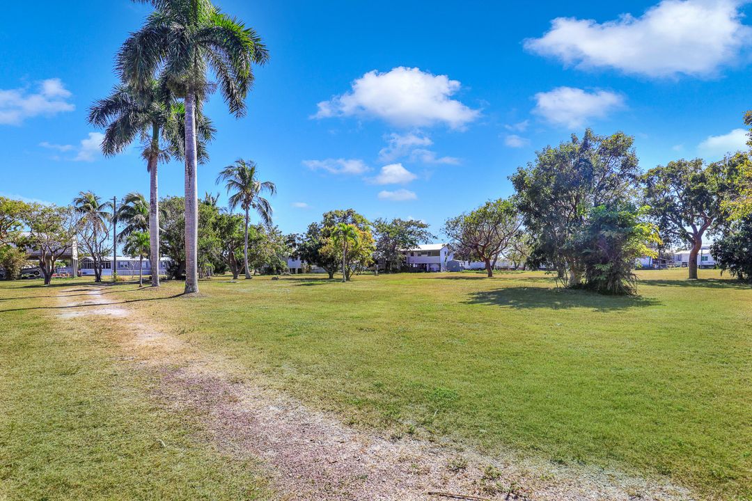 173 N Lopez Ln, Chokoloskee, FL 34138