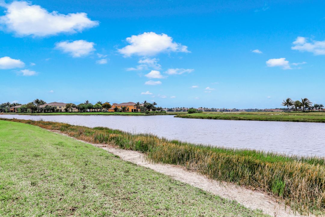 2765 Amaranda Ct, Naples, FL 34114