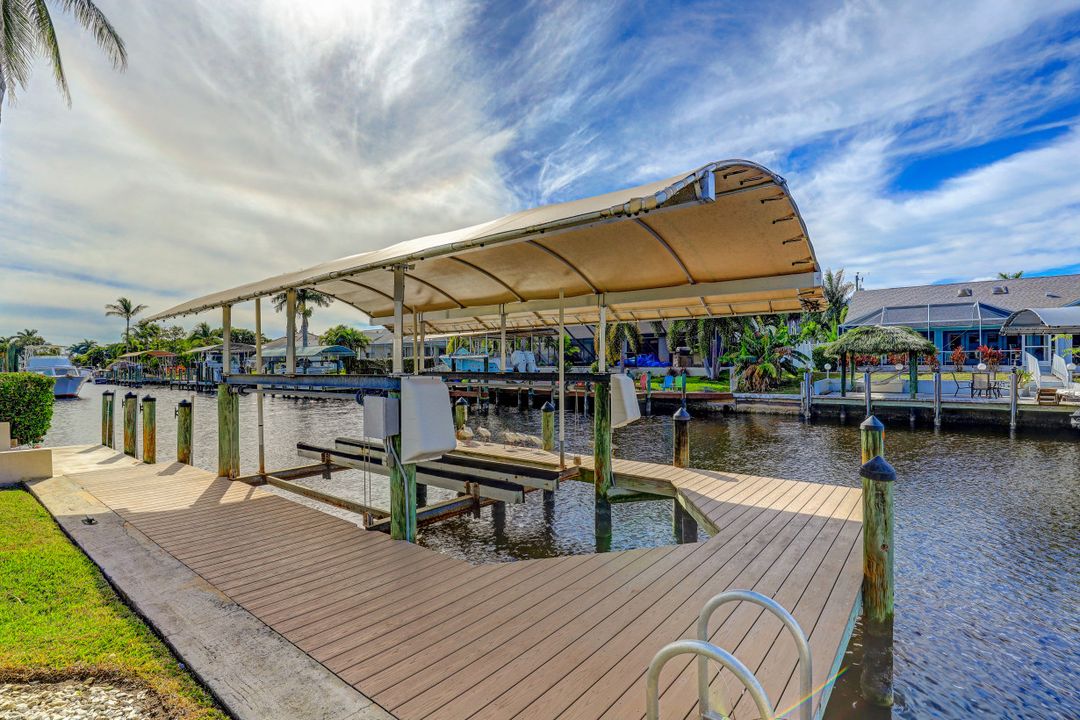 5002 SW 11th Pl, Cape Coral, FL 33914