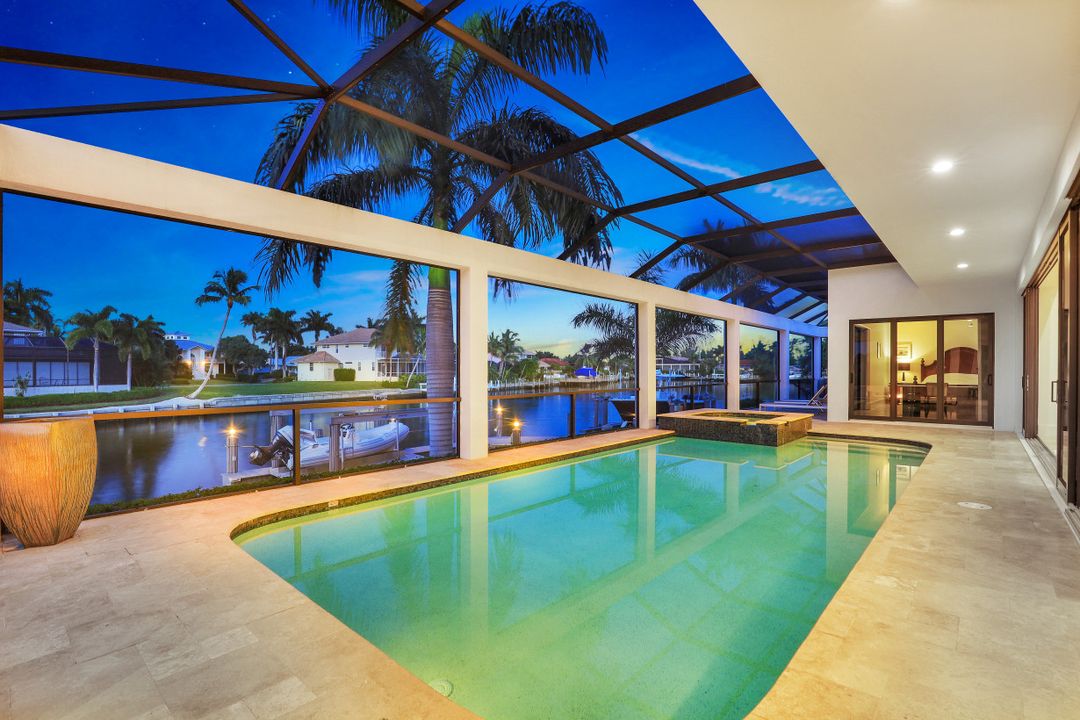 480 Parkhouse Ct, Marco Island, FL 34145