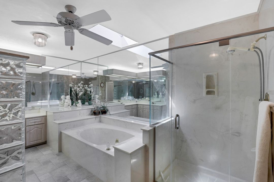 435 Nassau Ct, Marco Island, FL 34145