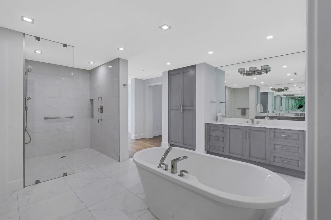 13915 Old Coast Rd #2206, Naples, FL 34110