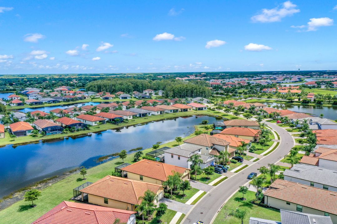 11567 Shady Blossom Dr, Fort Myers, FL 33913