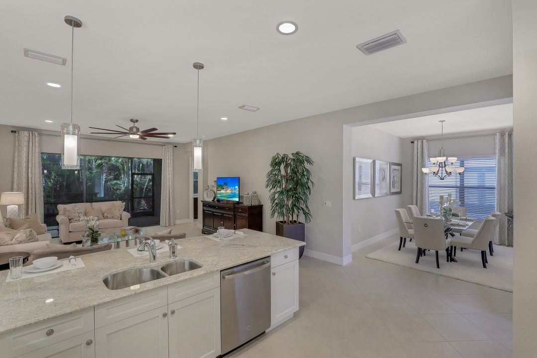 13459 Sumter Ln, Naples, FL 34109