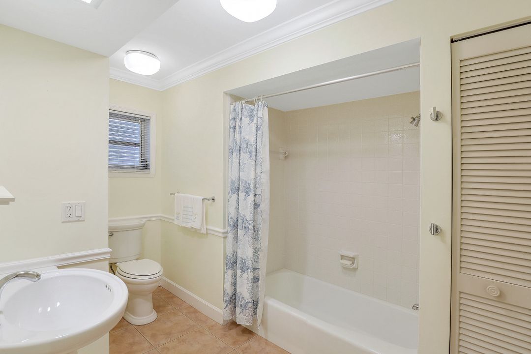 9455 Beverly Ln, Sanibel, FL 33957