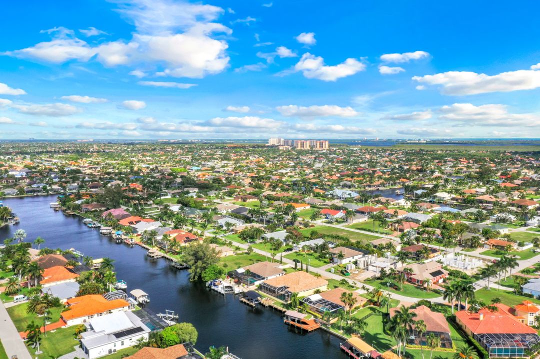 2405 SW 50th St, Cape Coral, FL 33914