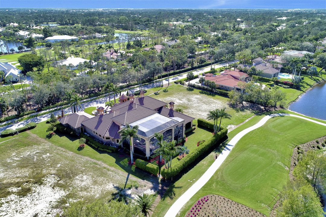 6411 Highcroft Dr, Naples, FL 34119