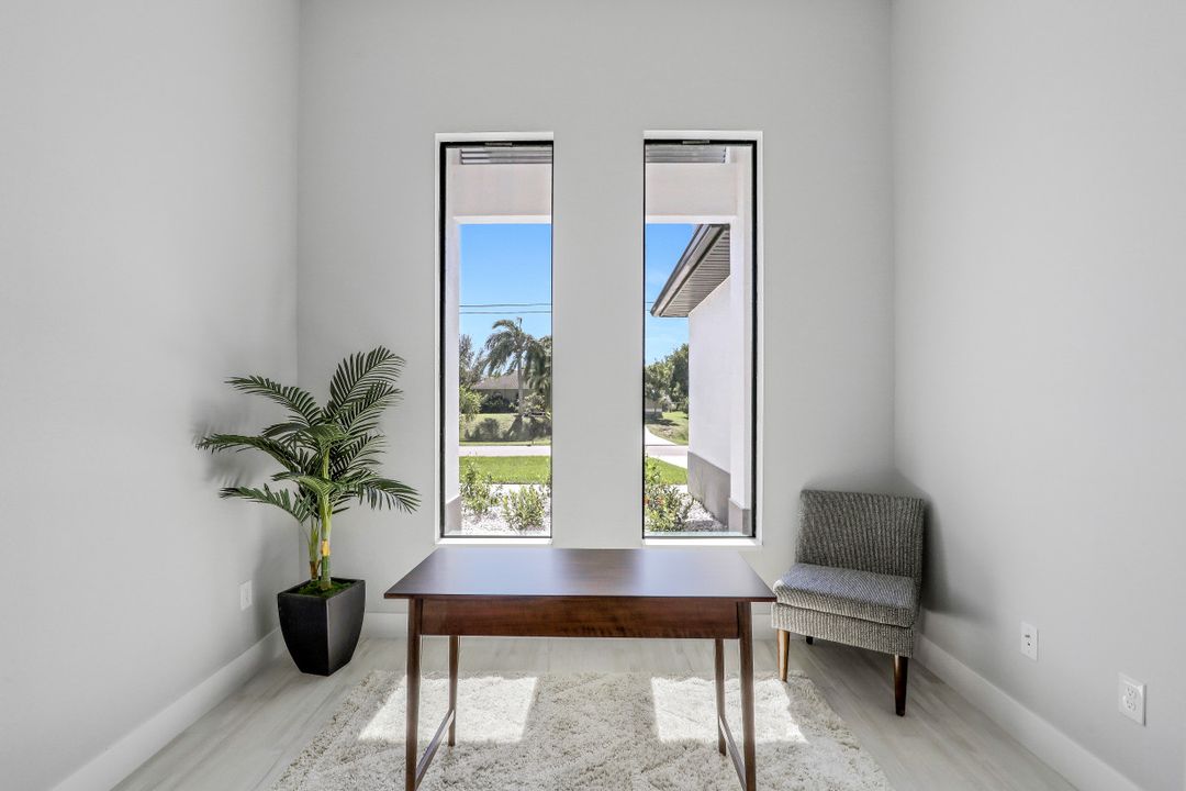 1001 SW 37th St, Cape Coral, FL 33914