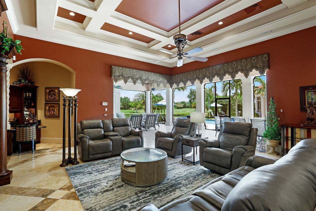 9779 Bent Grass Bend, Naples, FL 34108