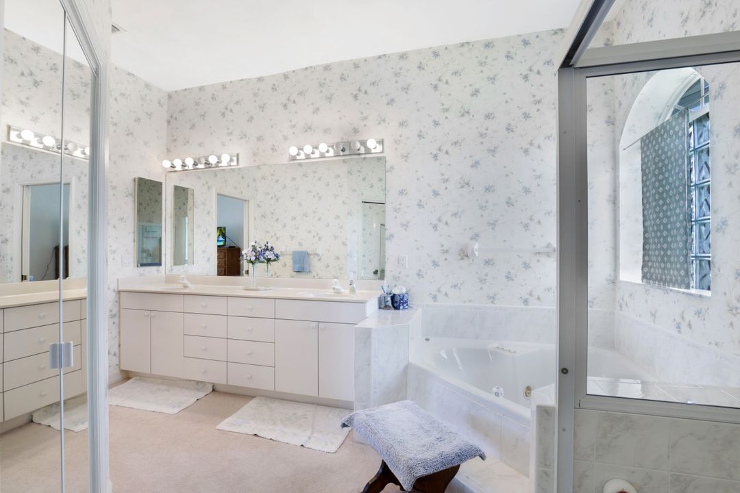 3023 SE 8th Ave, Cape Coral, FL 33904