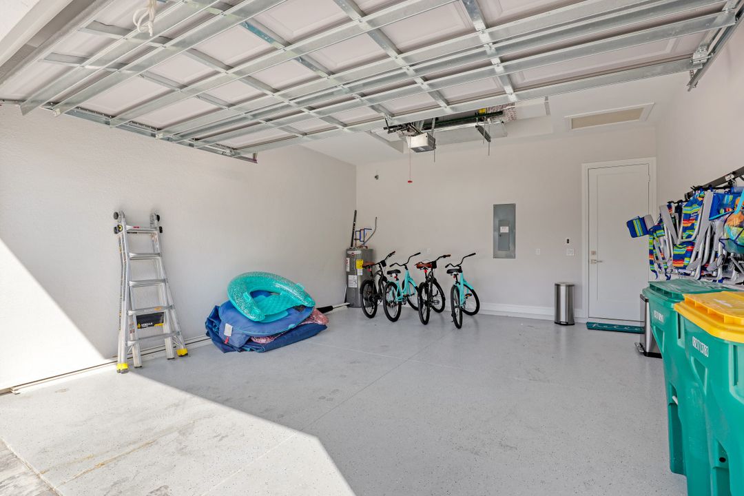 783 110th Ave N, Naples, FL 34108