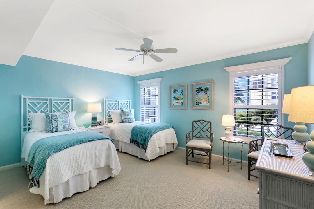 2701 Gulf Shore Blvd N, Villa #3, Naples, FL 34103