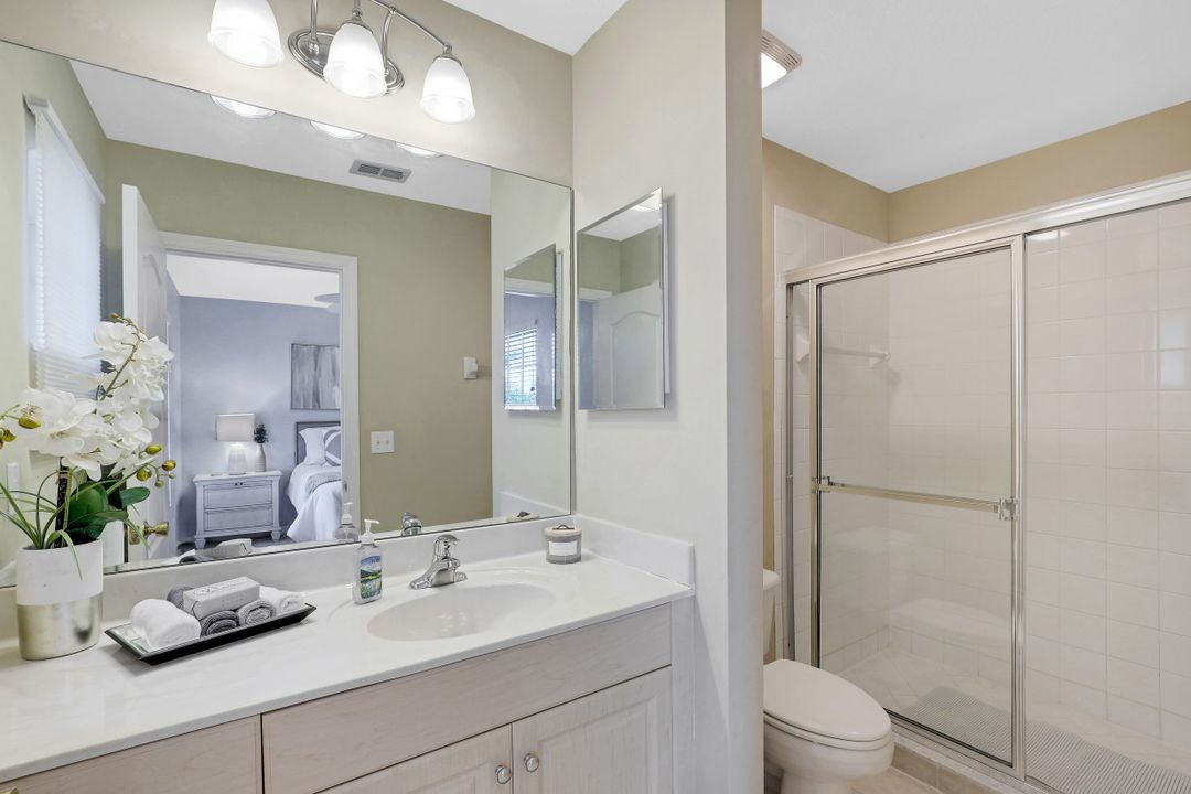 1370 Weeping Willow Ct, Cape Coral, FL 33909