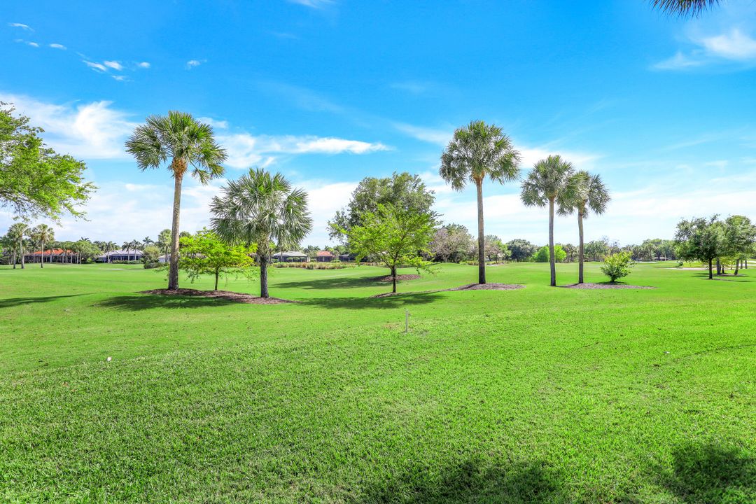 2140 Arielle Dr #407, Naples, FL 34109