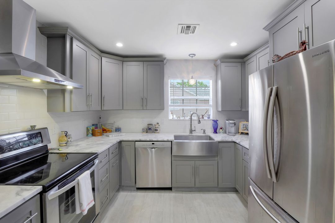 173 Bristol Ln #B, Naples, FL 34112