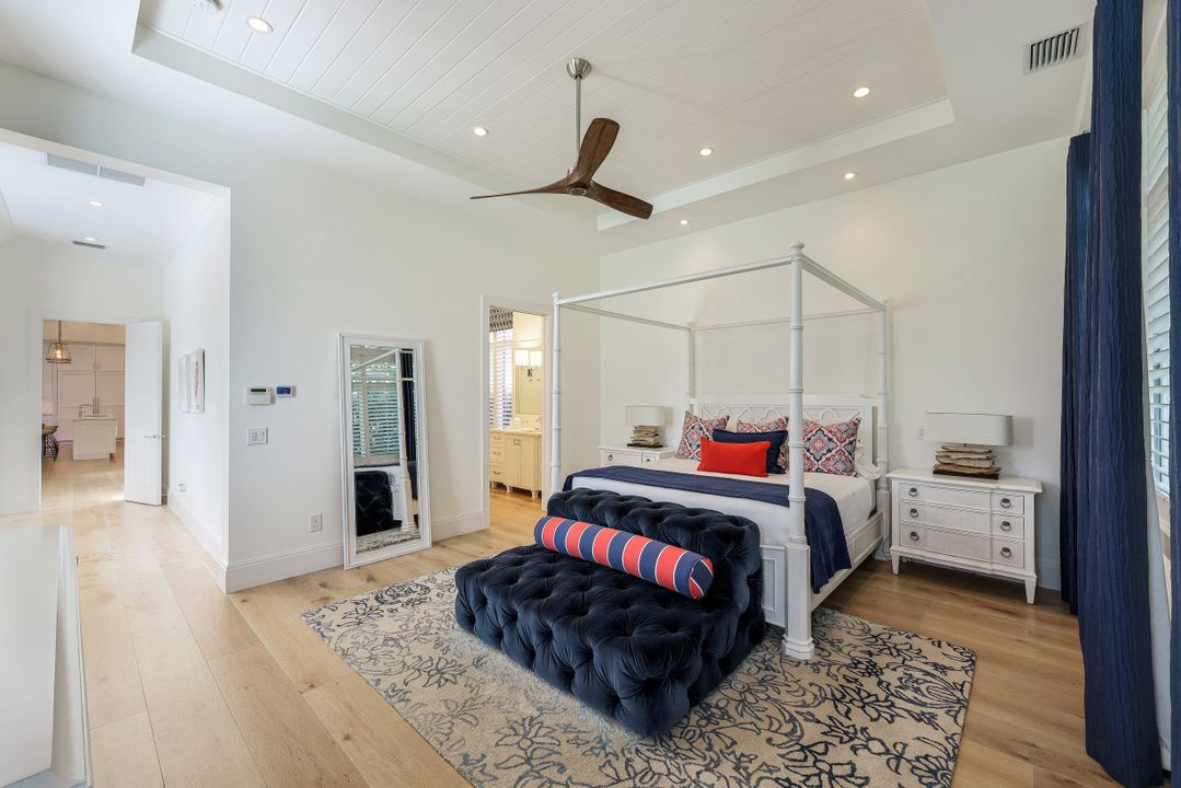 2546 Augusta Dr, Naples, FL 34109