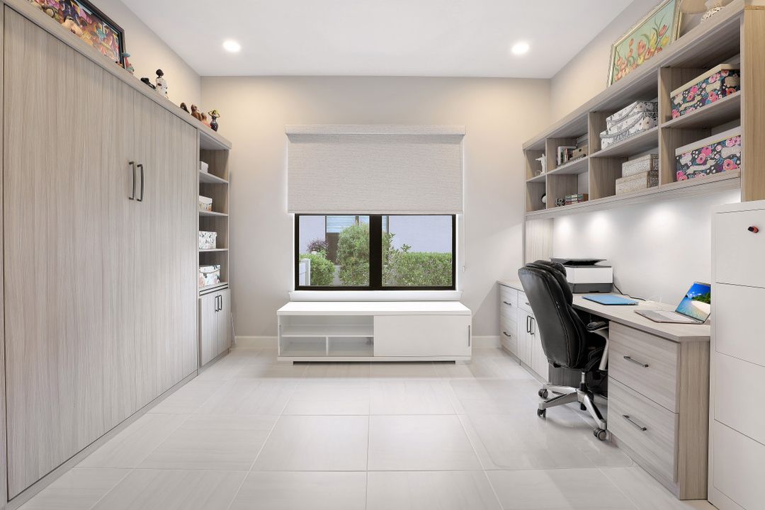 9400 Montelanico Loop, Naples, FL 34119