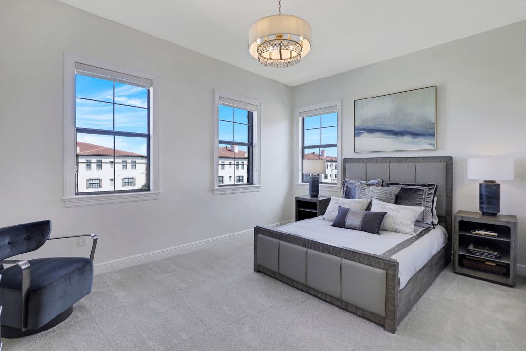 16386 Viansa Way #301, Naples, FL 34110