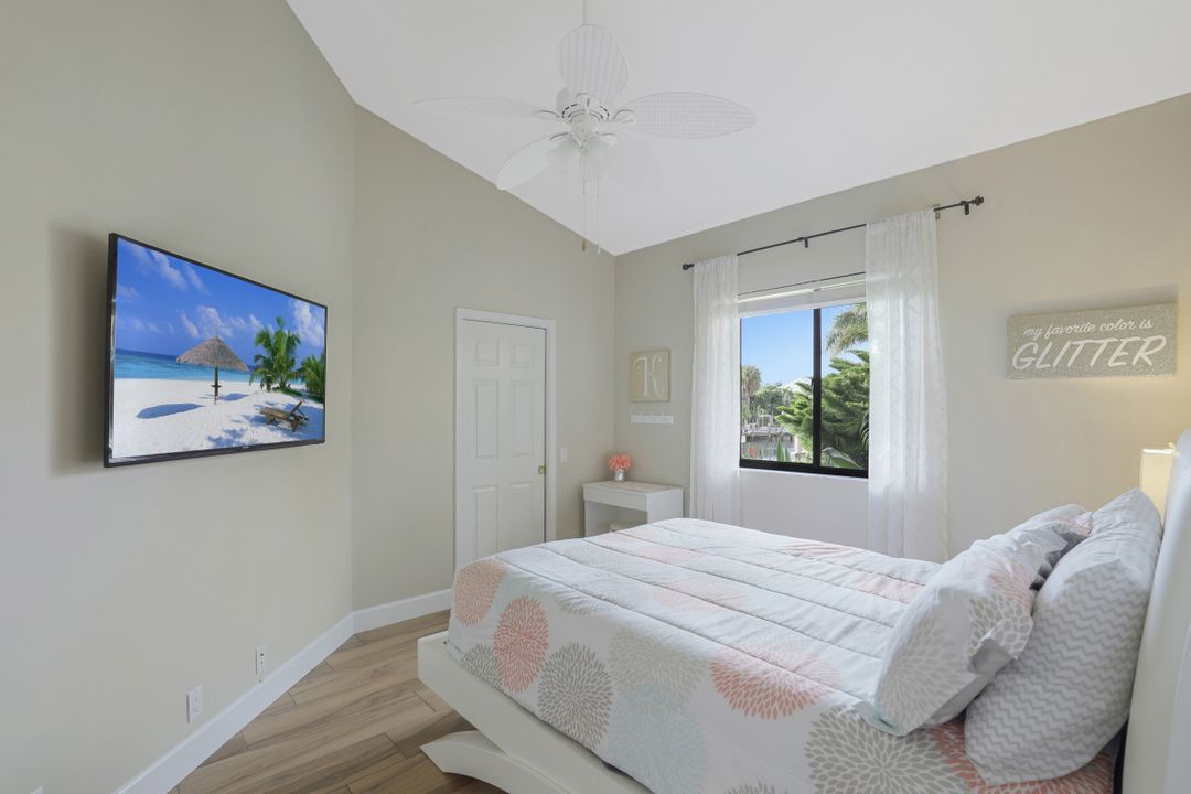 278 Sunflower Ct, Marco Island, FL 34145