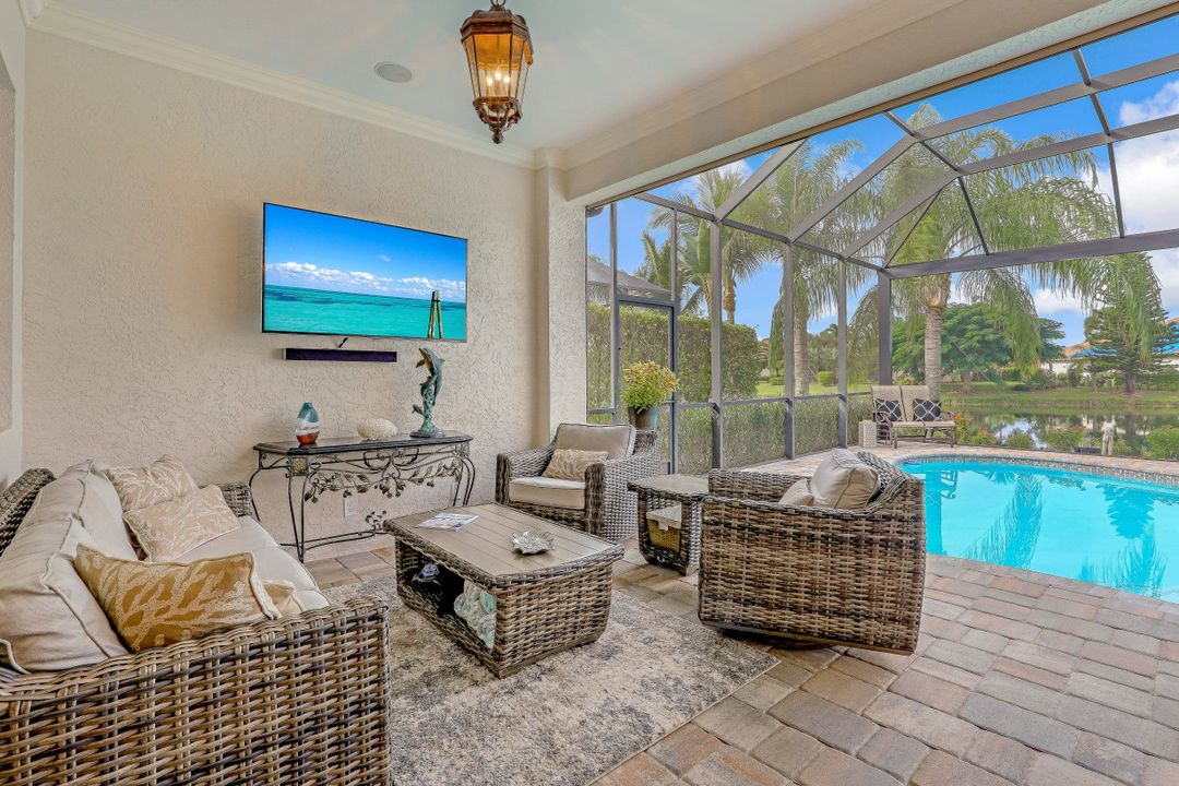 10801 Longshore Way E, Naples, FL 34119