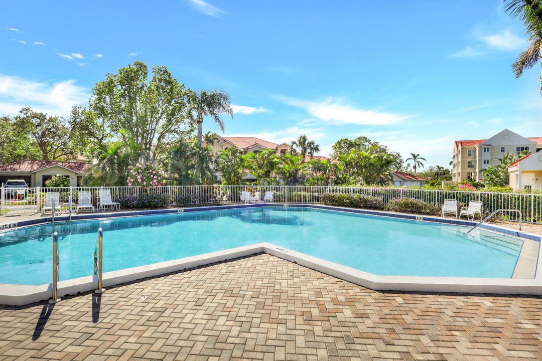 4650 Yacht Harbor Dr #126, Naples, FL 34112