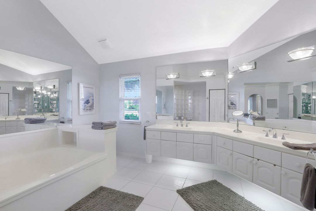 1558 Jamaica Ct, Marco Island, FL 34145